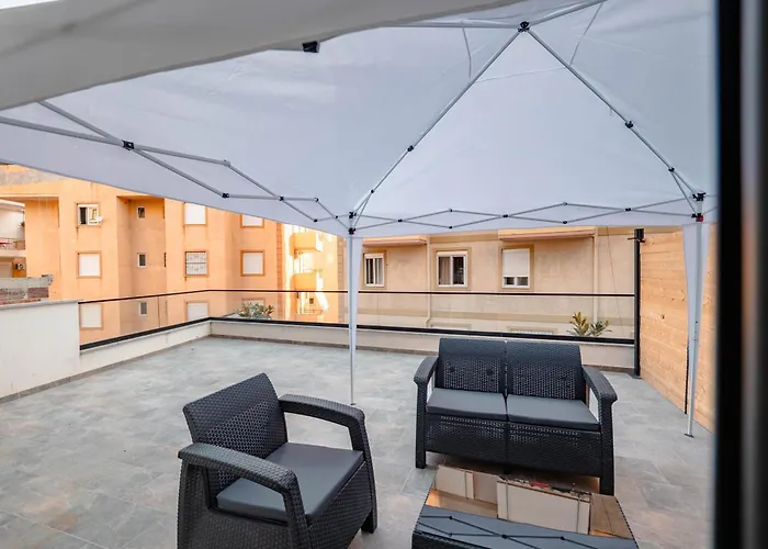 Bluewave Duplex Apartment *